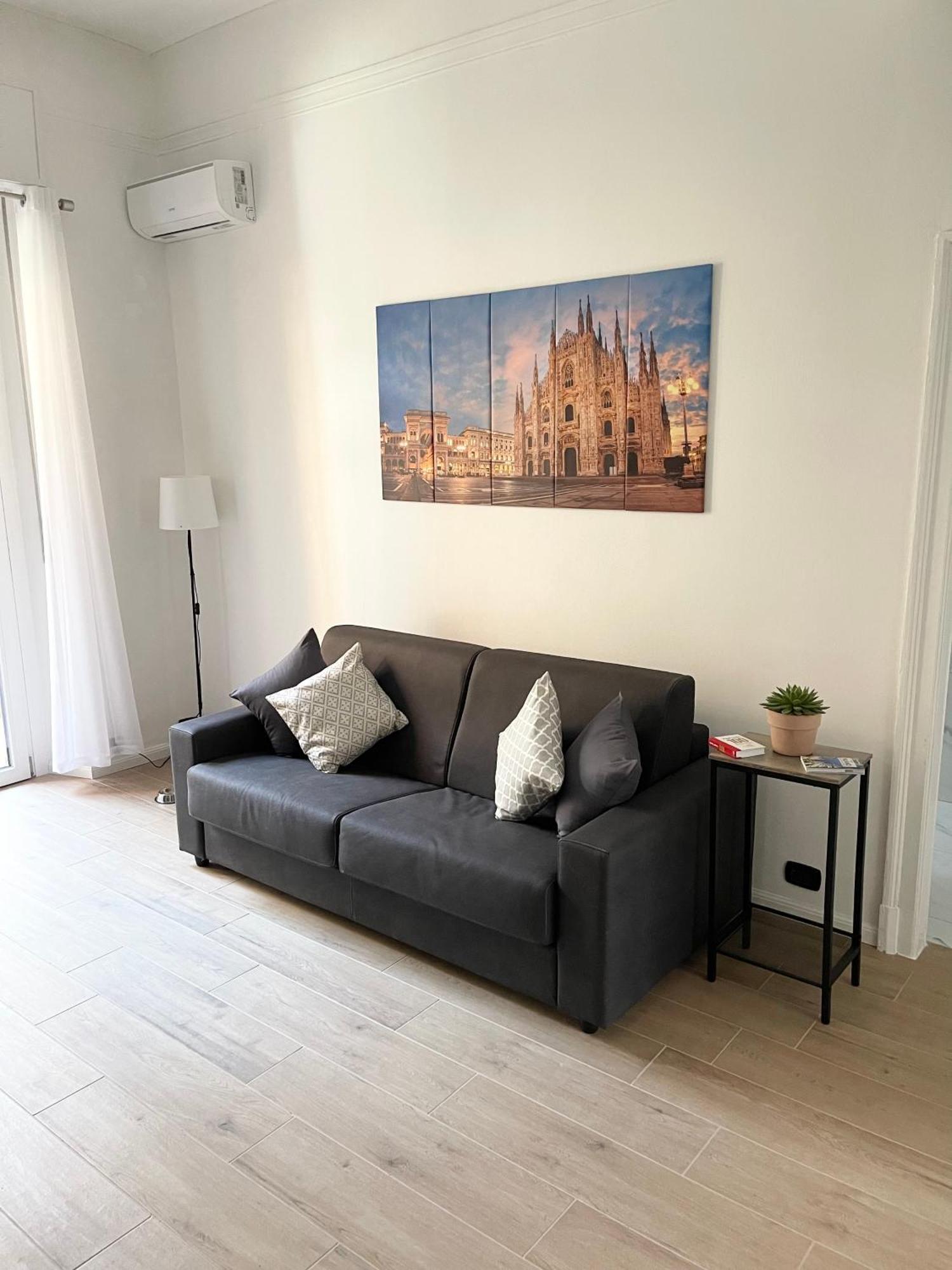 Ampio Bilocale Zona Navigli Leilighet Milano Eksteriør bilde